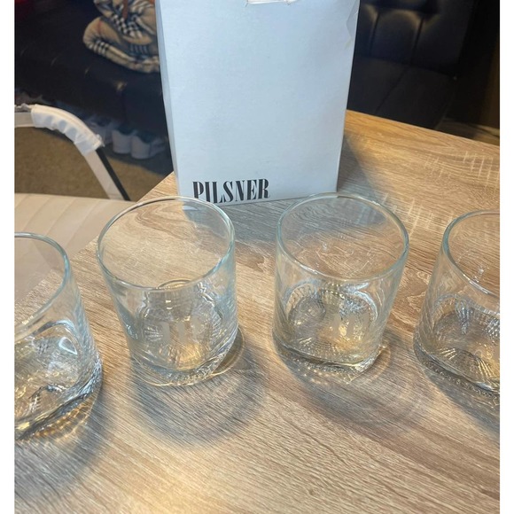 Marked (W) whiskey glasses - Picture 8 of 8